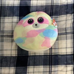 Kids toy 8 inches tall 9 inches wide